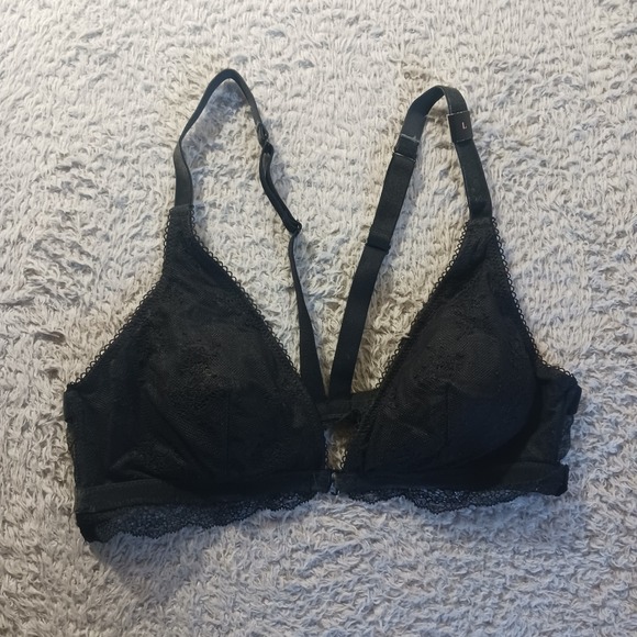 Victoria's Secret Other - Victoria's Secret Lace Bralette L Triangle‎ Lightly Lined Adjustable Sheer Trim